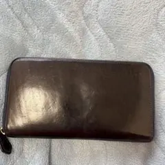 レザー製ダークブラウン長財布