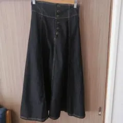美品アナザーアンジェラス　ダークデニム フレアスカート
