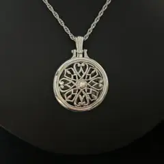 VMPD7-616-45 MIKIMOTO 花模様 ペンダントネックレス ルーペ VMPD7-616-45 MIKIMOTO 花模様 ペンダントネックレス ルーペ
