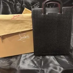 【極美品】クリスチャンルブタン スタッズ ハンドバッグ トリックトラック ラージのサムネイル