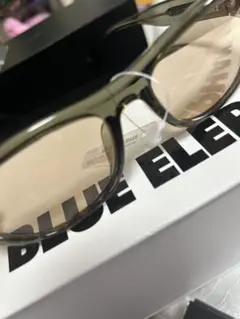 新作入荷❗️BLUE ELEPHANT サングラスのサムネイル