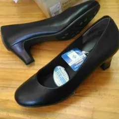 新品5.5cmヒール合皮パンプス551黒 ２５cm