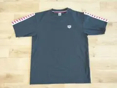 【美品】arena Tシャツ　ポリエステル　Lのサムネイル