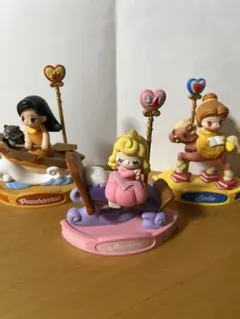52TOYSディズニープリンセス 回転木馬フィギュア 3体セット