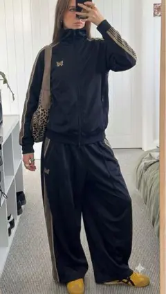 【美品】Needles トラックジャケット ブラック×ゴールドのサムネイル