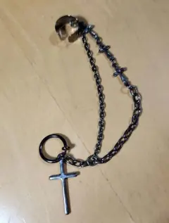 【美品】十字架 イヤーカフ イヤリング チェーン
