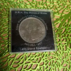 1972年 エリザベス女王 銀婚式記念 クラウン銀貨 - メルカリ