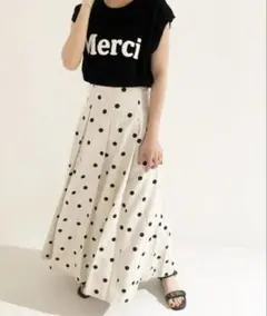 le.coeur bland ランダムドットフロントタック　　 ロングスカートのサムネイル