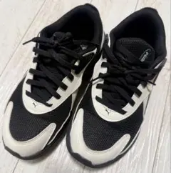 PUMA SOFTRIDE スニーカー ブラック ホワイト