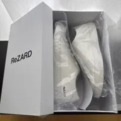ReZARD ロゴレザースニーカー　白　43インチ(27〜27.5センチ)のサムネイル