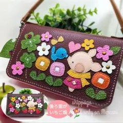 スマホ・お財布ポーチ【こぶたちゃんとお花畑・いちご畑♡】