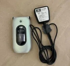 TOSHIBA PST-1001 携帯電話 シルバー SANRIO使用 TOSHIBA・東芝・Sanrio・ハローキティ・PHS・電話端末・DL-S27K