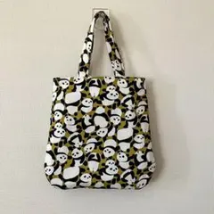 パンダ柄のミニバッグ