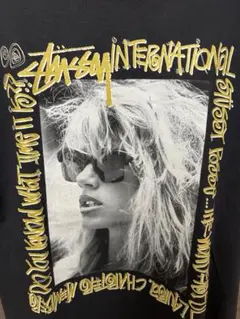 【新品・M】黒×金STUSSY ローラ T ／正規品・未開封 新品・M】黒×金STUSSY ローラ T ／正規品・未開封