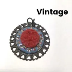 昭和レトロな赤い薔薇の彫刻のハート型ペンダントトップ