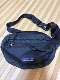 Patagonia ウエストポーチ ブラックのサムネイル