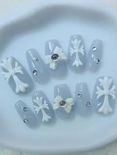 ネイルチップクロムクロスネイルギャル量産型地雷系十字架スナ系y2K シズニルック