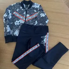 adidas 花柄ジャージパンツセット 140
