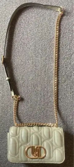 LYN ショルダーバッグ