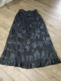 BANANA REPUBLIC シルク混 花柄 ロングスカート 4のサムネイル