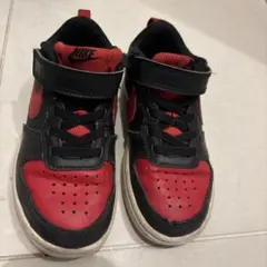 Nike 赤黒 スニーカー コートボロー　17
