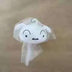 クレヨンしんちゃん　20周年　シール　4枚+ マスコットキャップチャーム シロ