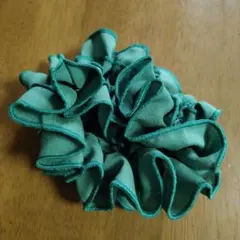 ハンドメイド　シュシュ　グリーン