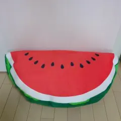 AMUSE カットすいか ウルトラBIG ぬいぐるみのサムネイル