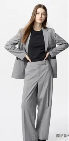 新品タグ付　ユニクロ 感動ワイドパンツ L グレー