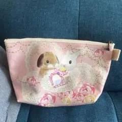 ウサギ柄のポーチ