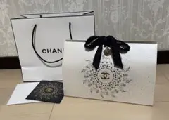 CHANEL シャネル　2025 クリスマスコフレ　リップ　ネイルケア　ポーチ