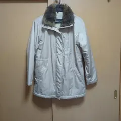 GAP ギャップ 軽量 フード付き ジャケット アウター M 白 - メルカリ