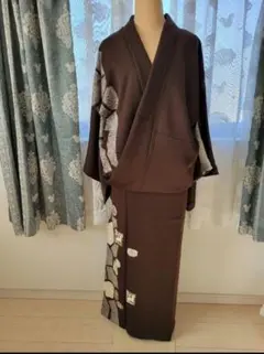 うさぎ　付け下げ　訪問着　茶色　蓮根　兎　石畳　京都　大きめ　正絹