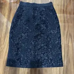 コクーンスカート　紺色　花柄　ラメ入り　ひざ丈　Mサイズ　レディース　スカート