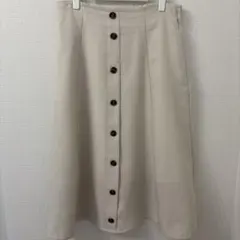 大きいサイズ ベージュ ボタン付きフレアスカート