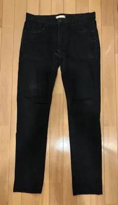 ほぼ未使用　ユニクロ　UNIQLO スキニーデニムブラック 32インチ
