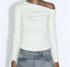 ZARA ギャザーTシャツ