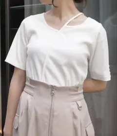 axes femme Tシャツ カットソー 白色 半袖 2wayのサムネイル