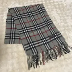 グレー マフラー