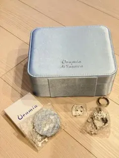 矢沢あい × Urumia コラボ チャーム付きジュエリーバッグ＆ミラー