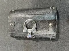 Salvatore Ferragamo フェラガモ　ブラックキーケース