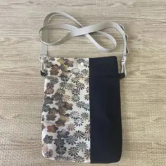 ハンドメイド　サコッシュ