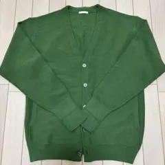 【最終値下げ‼️】新品未使用 汚れ無し 緑色Vネックカーディガン Sサイズ