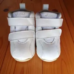 asics　スクスク　ホワイト