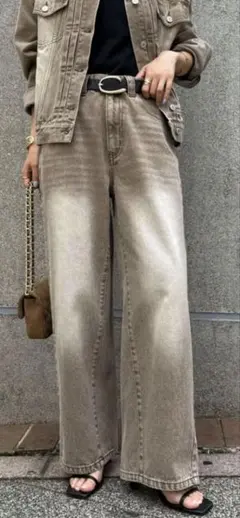 FREDY&GLOSTER ワイドデニムパンツ ブラウンのサムネイル