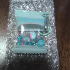 サンリオ　カラフルポップモンスター　キーホルダー　ハンギョドン