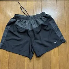 Nike DRI-FIT ブラックショーツ Mサイズ