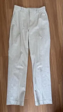 UNIQLO ライトグレー スラックス