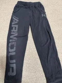 Under Armour ブラック ロングパンツ YLG