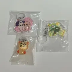 クレヨンしんちゃんヘンダーランドの大冒険 マカオとジョマ めじるしアクセサリー